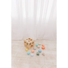 Load image into Gallery viewer, Bubble Wooden Shape Sorting Cube
