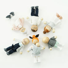 Load image into Gallery viewer, Le Toy Van Wooden Dolls House Family
