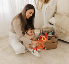Load image into Gallery viewer, Forma Nappy Backpack - Camel
