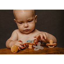 Load image into Gallery viewer, Suavinex Colour Essence All Silicone Soother with SX Pro Physiological Teat 6-18M - Brick Red
