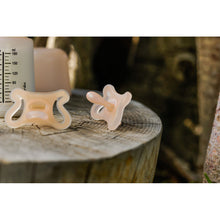 Load image into Gallery viewer, Suavinex Zero Zero Physiological Air flow Silicone Soother 0-6M
