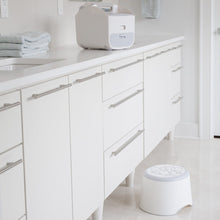 Load image into Gallery viewer, Ubbi Step Stool - Grey
